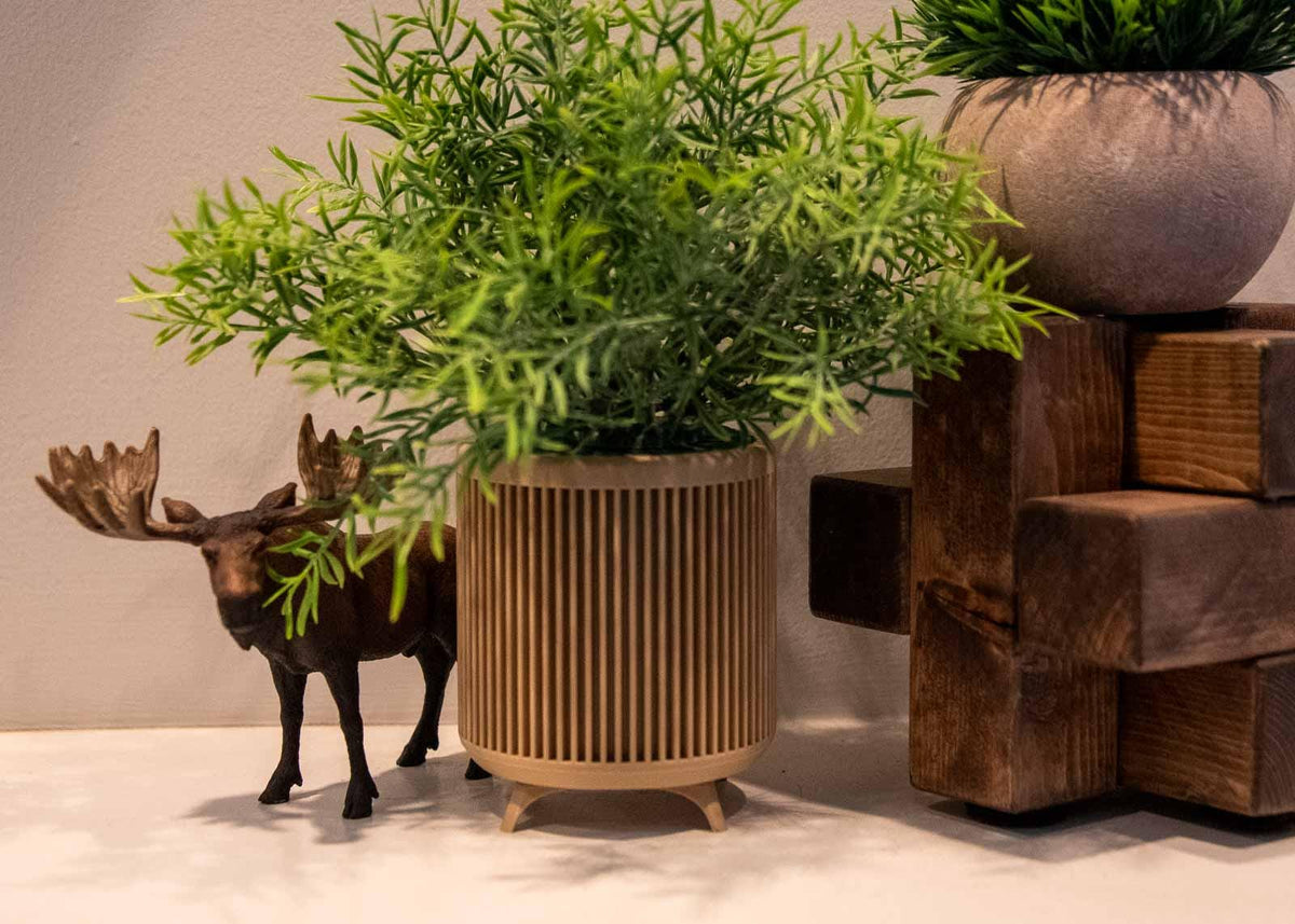 Modern mid century planter , ribbed planter with elevated stand RIVORA