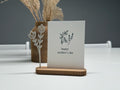 Ribbed Card Holder Stand with Flower | For photo display