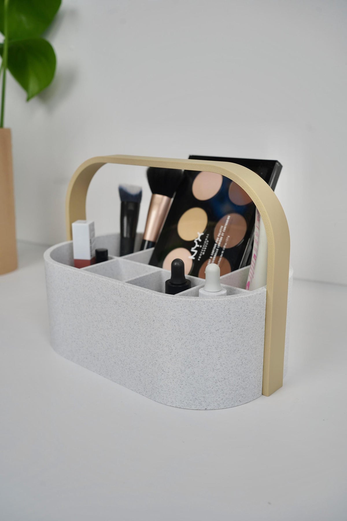 Minimalist Multi-Compartment Organizer Caddy for Makeup & Desk Essentials