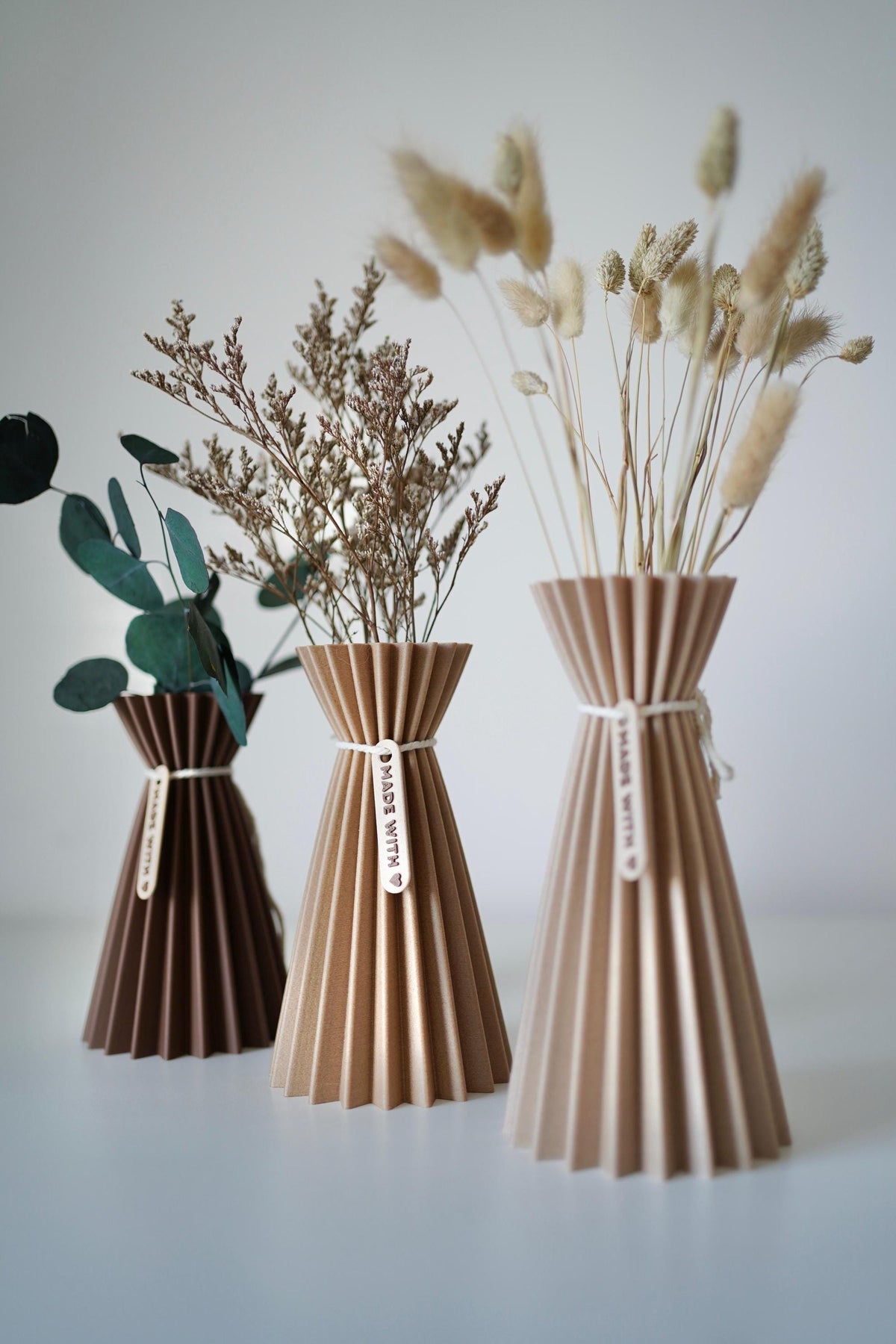 Plisse pleated Vase , Fluted Dried Flower Vase for Pampas and Preserved Stems , Scandi Table Centerpiece Decor