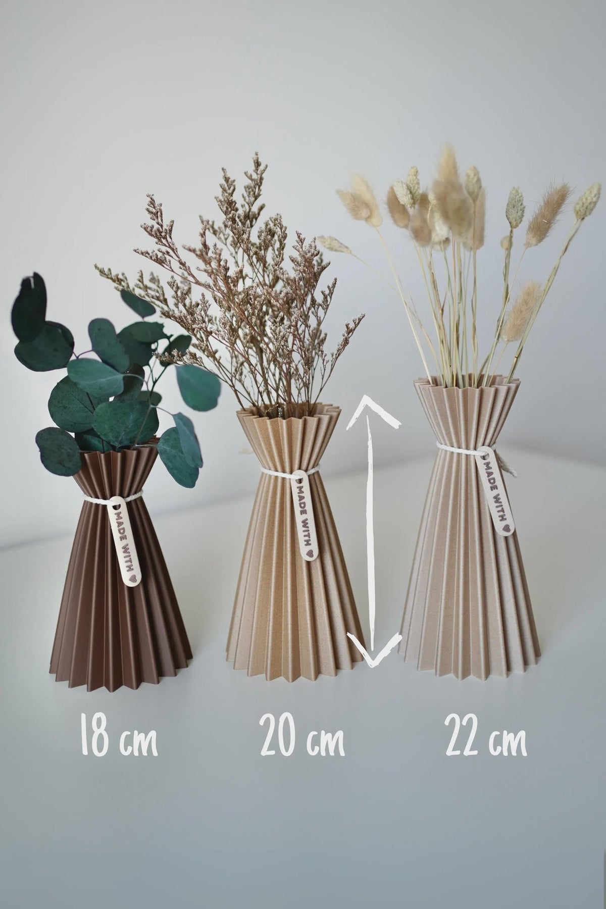 Plisse pleated Vase , Fluted Dried Flower Vase for Pampas and Preserved Stems , Scandi Table Centerpiece Decor